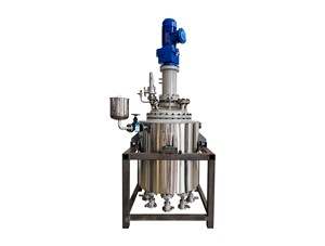 200L高温不锈钢油浴电加热裂解釜已完工发往盘锦